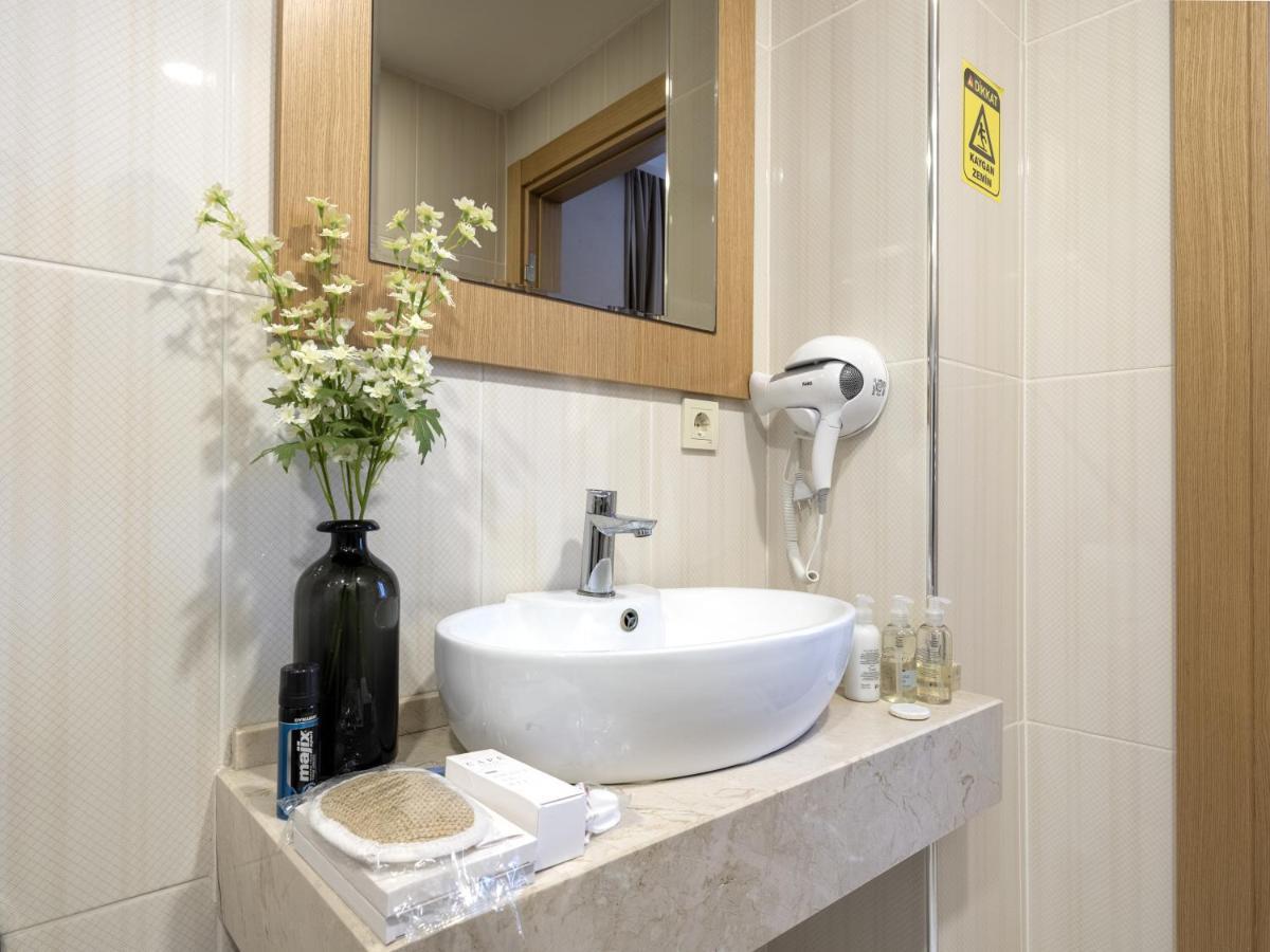 Merlin Hotel Istanbul Ngoại thất bức ảnh